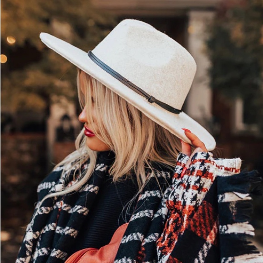 Fedora Elegant Cream Wide-Brim Hat 🆕
